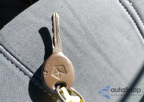 2000 Jeep Wrangler Sahara z USA, uszkodzony, nr VIN 1J4FA59S5YP712574